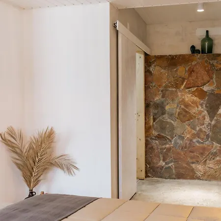 Alma-rio 3 By Mycelia Guest house *